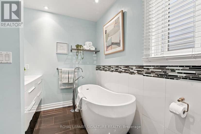 35 Regal Road — photo 22 of 39