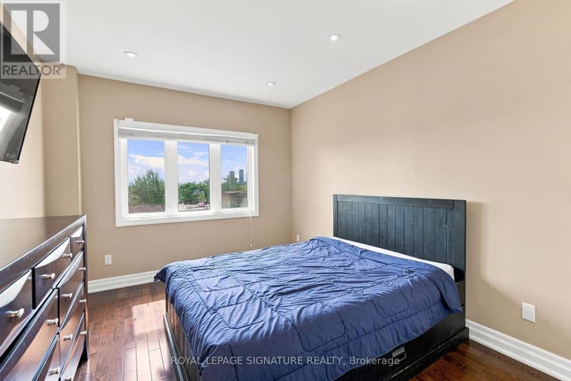35 Regal Road — photo 23 of 39