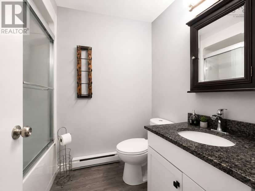 17 Sugar Maple Drive — photo 6 of 25