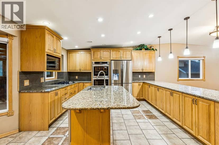 90 Glenhill Drive — photo 15 of 40