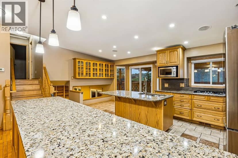 90 Glenhill Drive — photo 13 of 40