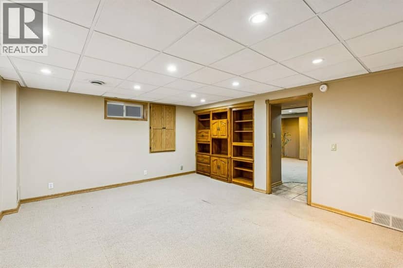 90 Glenhill Drive — photo 35 of 40