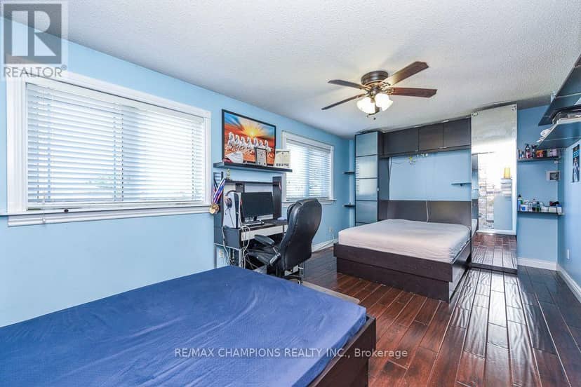 163 Simmons Boulevard — photo 17 of 40