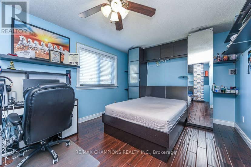 163 Simmons Boulevard — photo 18 of 40