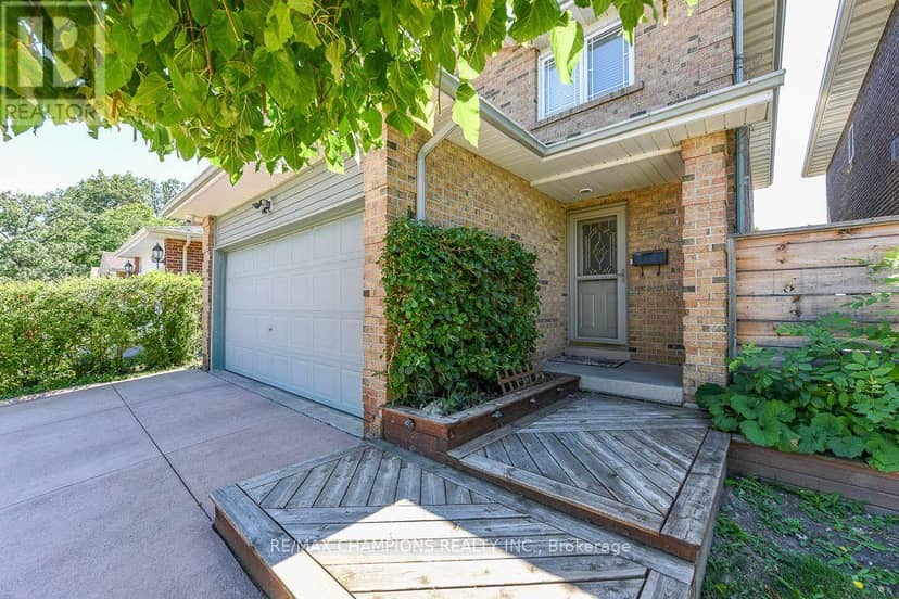 163 Simmons Boulevard, Brampton, photo 3