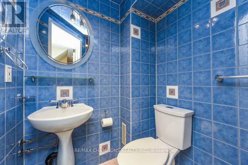 163 Simmons Boulevard — photo 35 of 40