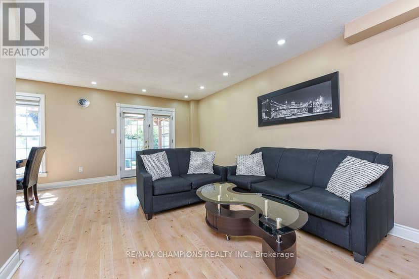 163 Simmons Boulevard, Brampton, photo 6