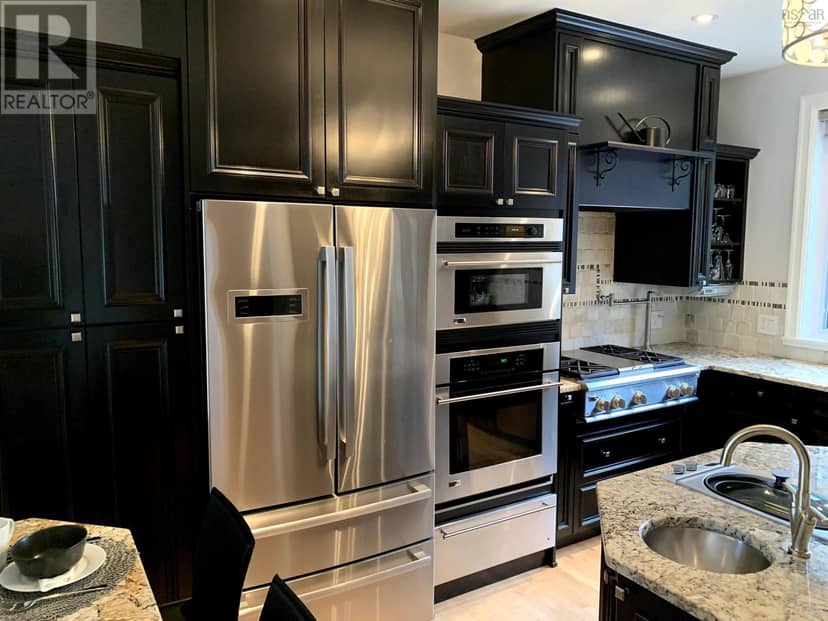 111 Anchor Drive — photo 17 of 40