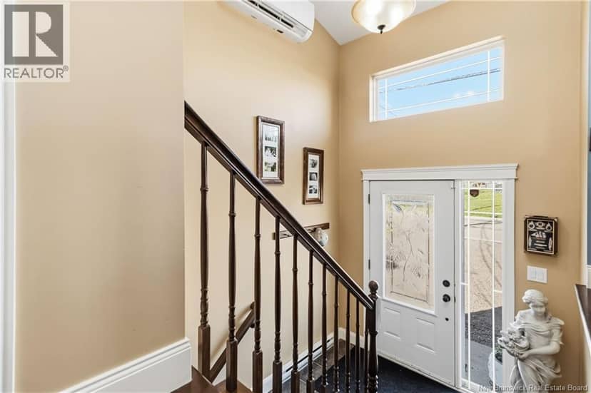 136 Holland Drive — photo 3 of 40