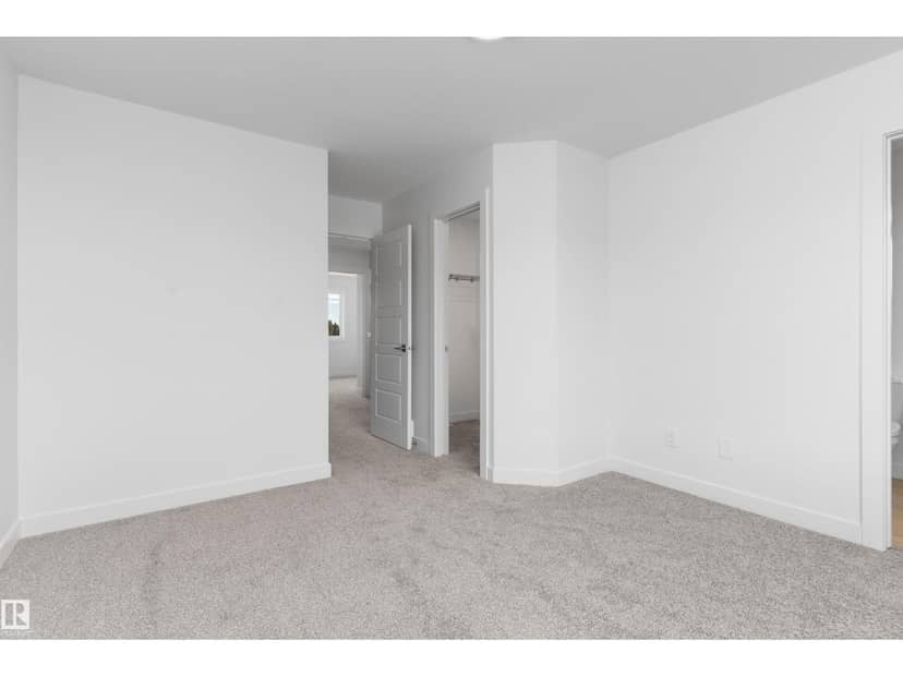 4203 63 ST — photo 30 of 34