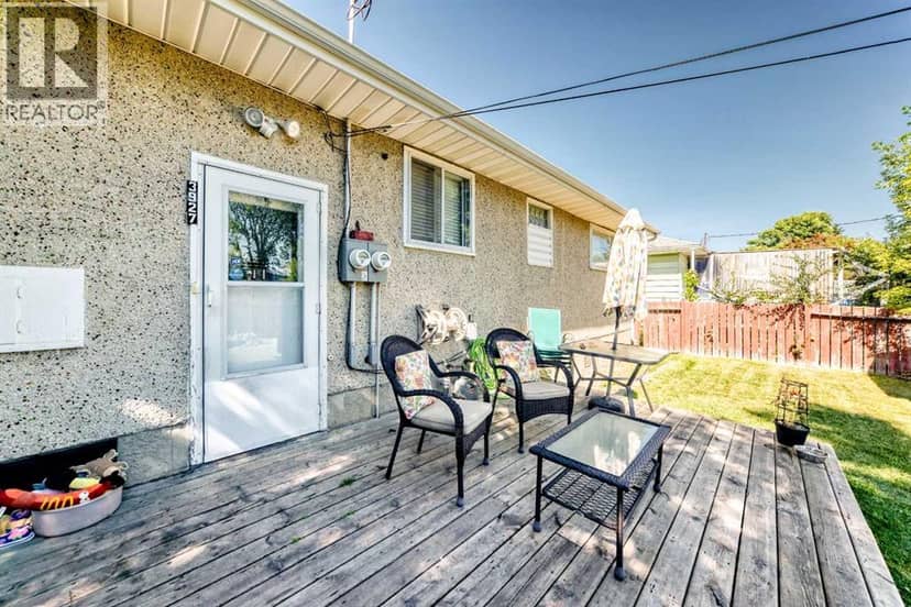 3927 40A Avenue — photo 39 of 40