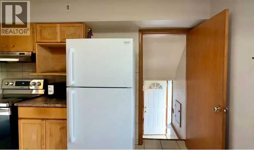 2628 Capitol Hill Crescent NW — photo 17 of 38