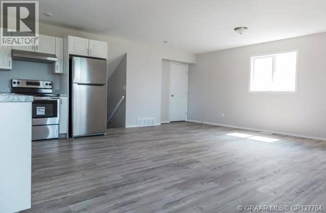 10404 98A Street — photo 24 of 36