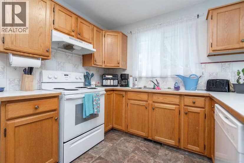 105 Bell Street — photo 10 of 40