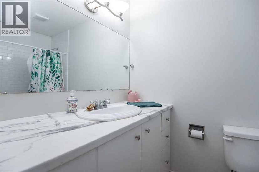 105 Bell Street — photo 22 of 40