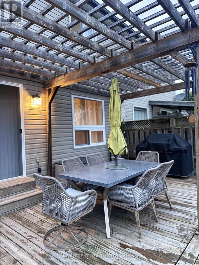 459 Albert Street — photo 24 of 27