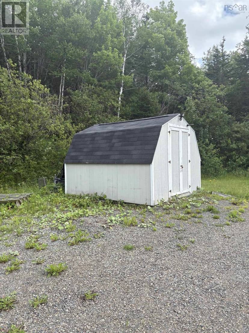 4367 Highway 105 Highway — photo 3 of 14