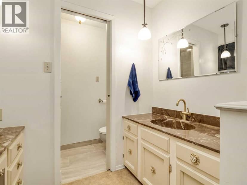 46 Laval Court W — photo 24 of 40