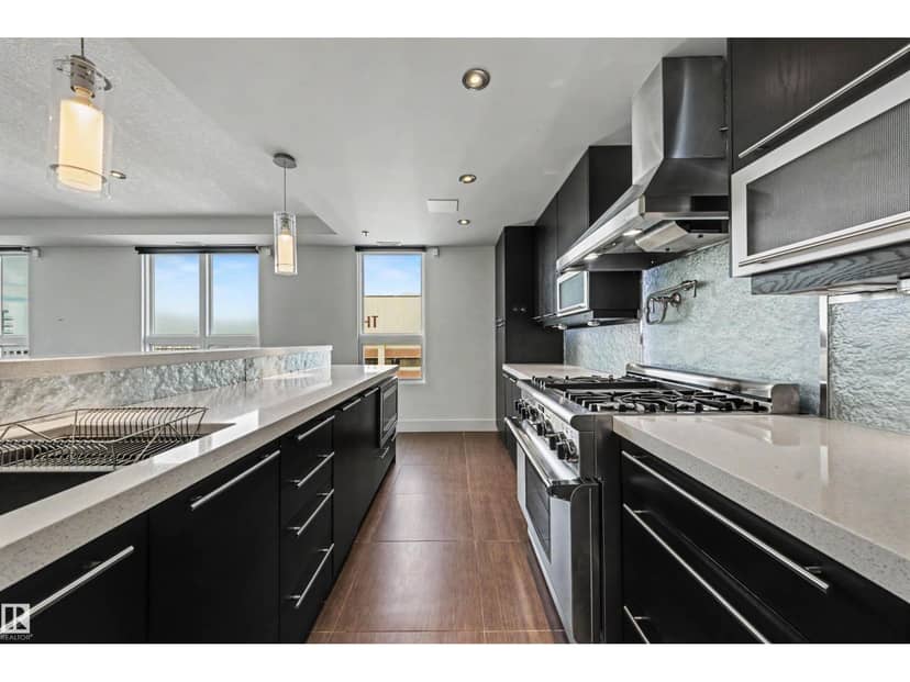 #1704 9939 109 ST NW — photo 9 of 37