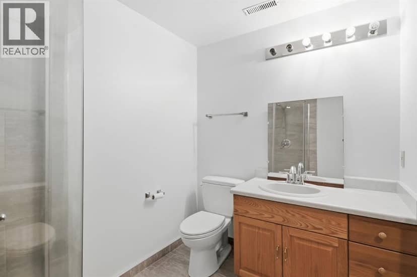 61 Shannon Crescent SW — photo 32 of 40