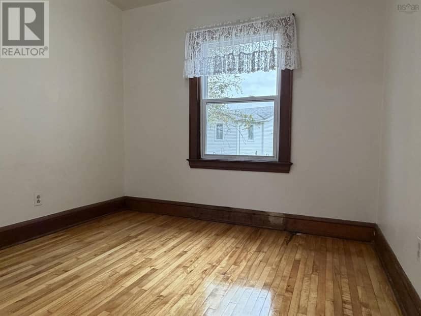 208 Dillon Street — photo 21 of 40