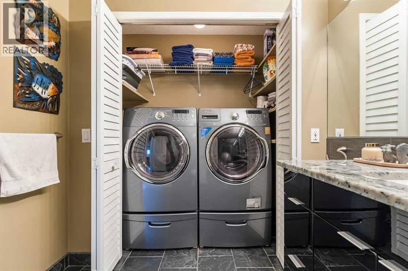 1515 21 Avenue SW — photo 19 of 40