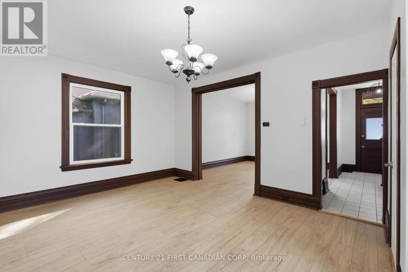 160 Egerton Street — photo 14 of 40