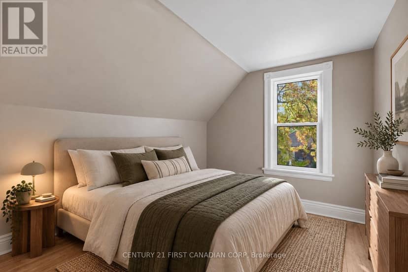 160 Egerton Street — photo 37 of 40