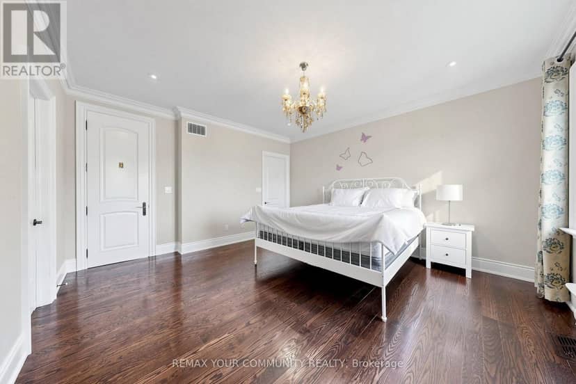 39 Moore Park Avenue — photo 30 of 40