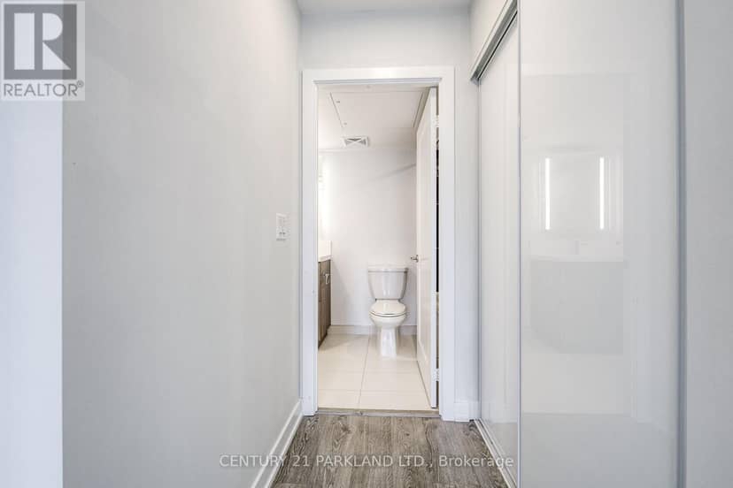 607 - 50 McCaul Street — photo 16 of 22