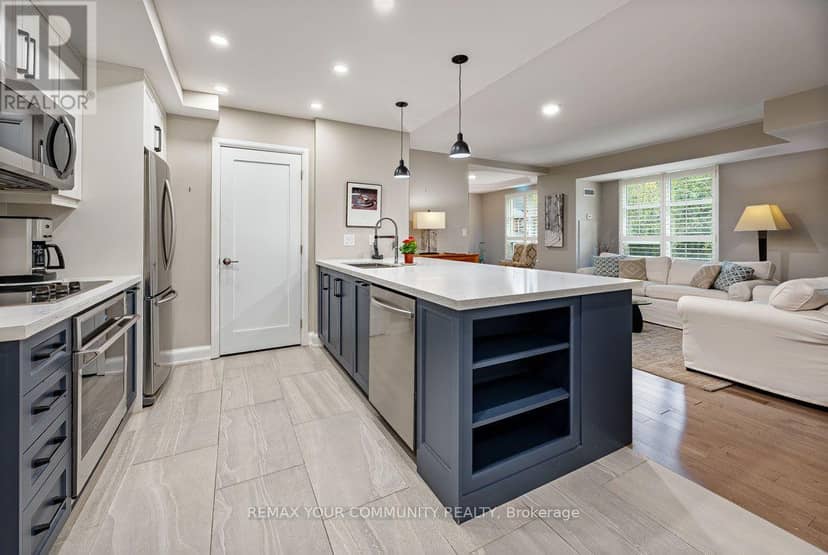 201 - 650 Mount Pleasant Road, Toronto, photo 4