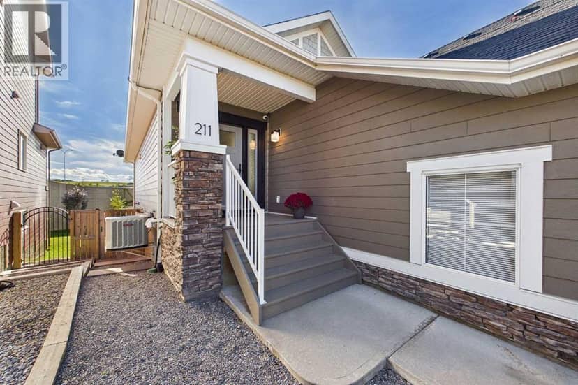 211 Valley Pointe Place NW, Calgary, photo 2