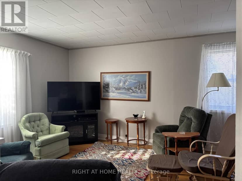 35 Cascade Street — photo 12 of 38
