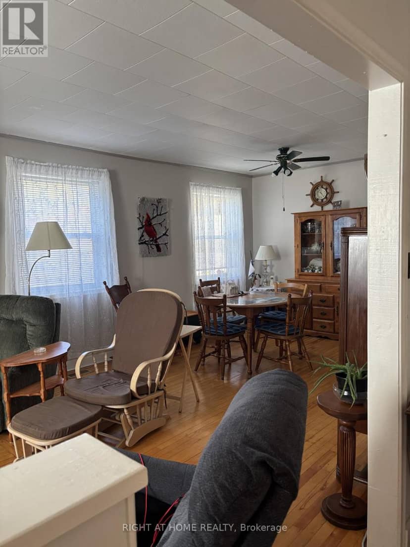 35 Cascade Street — photo 14 of 38