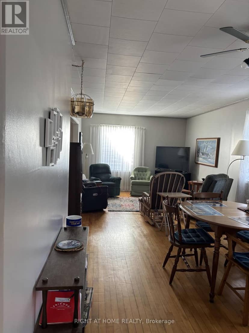 35 Cascade Street — photo 16 of 38