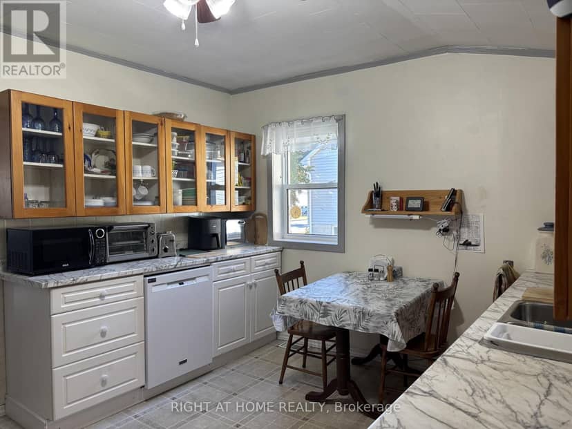 35 Cascade Street — photo 19 of 38