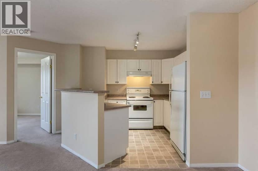 312, 1000 Citadel Meadow Point NW, Calgary, photo 5