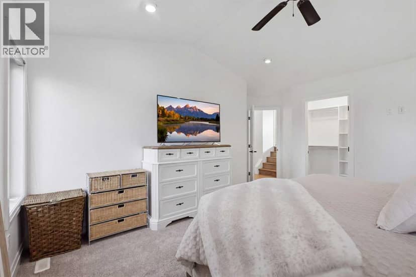 4109 45 Avenue — photo 18 of 40