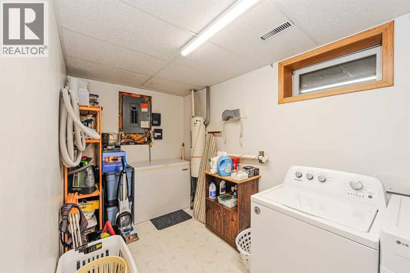 5401 65 Street — photo 35 of 40
