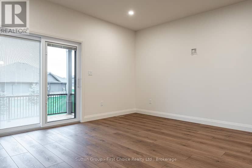 238 Henry Street — photo 23 of 40
