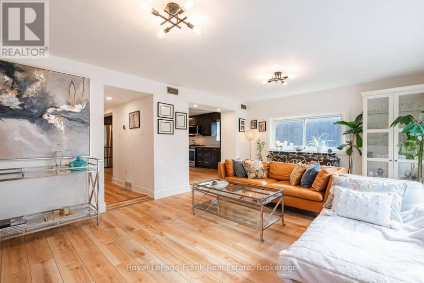 6254 Russell Street — photo 12 of 30