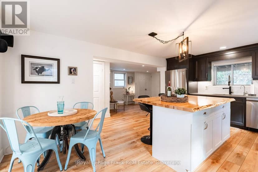 6254 Russell Street — photo 9 of 30