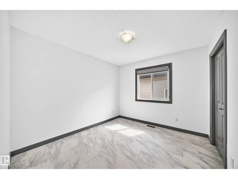 1549 37C AV NW — photo 35 of 40