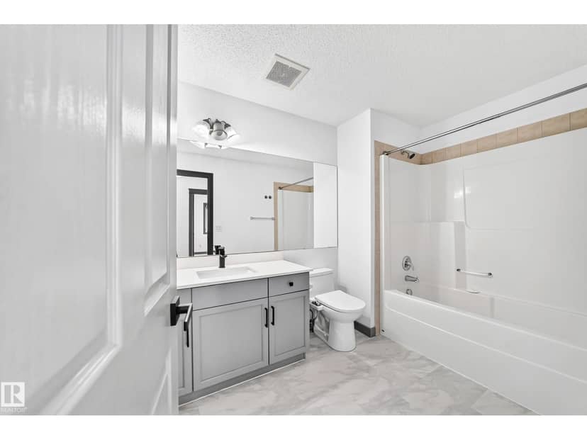 1549 37C AV NW — photo 37 of 40
