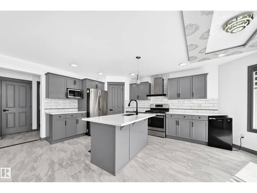 1549 37C AV NW, Edmonton, photo 5