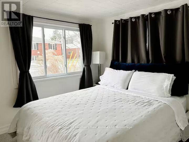 314 Second Avenue, Prince Edward County, photo 4