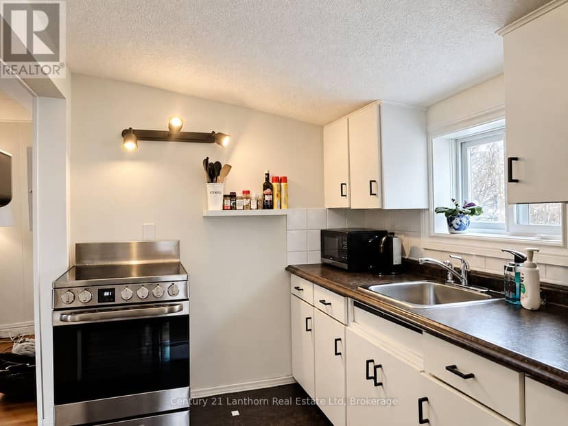 314 Second Avenue, Prince Edward County, photo 8