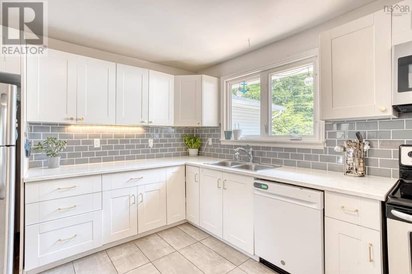37 Theresa Court, Lake Echo, photo 8