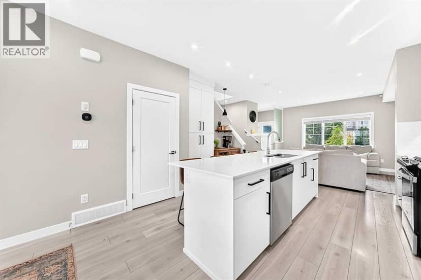 449 West Lakeview Drive — photo 11 of 40