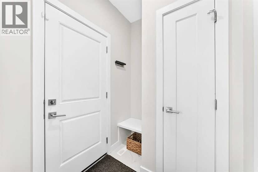 449 West Lakeview Drive — photo 17 of 40